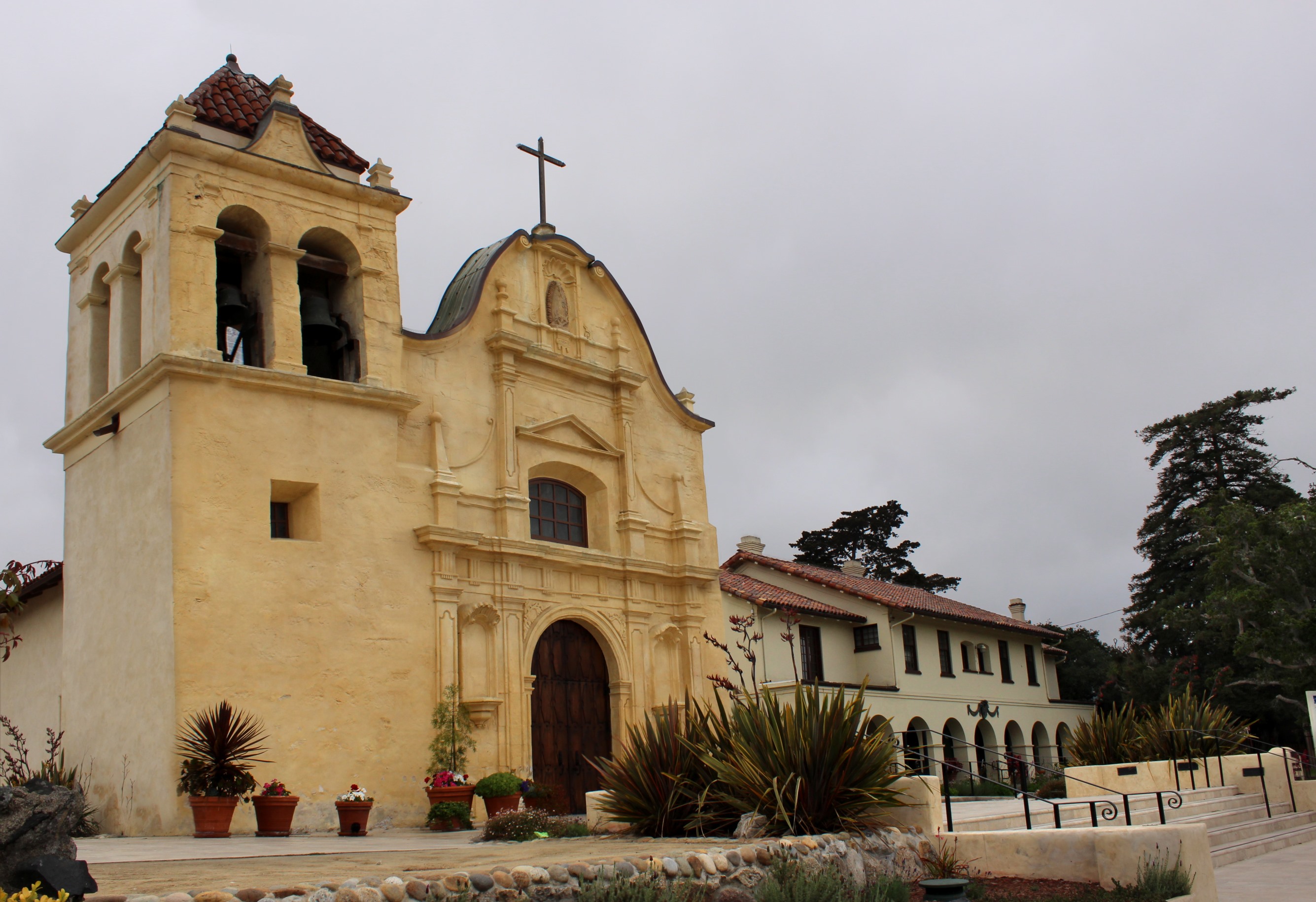 Cathedral of San Carlos Borromeo (Monterey, California), Monterey