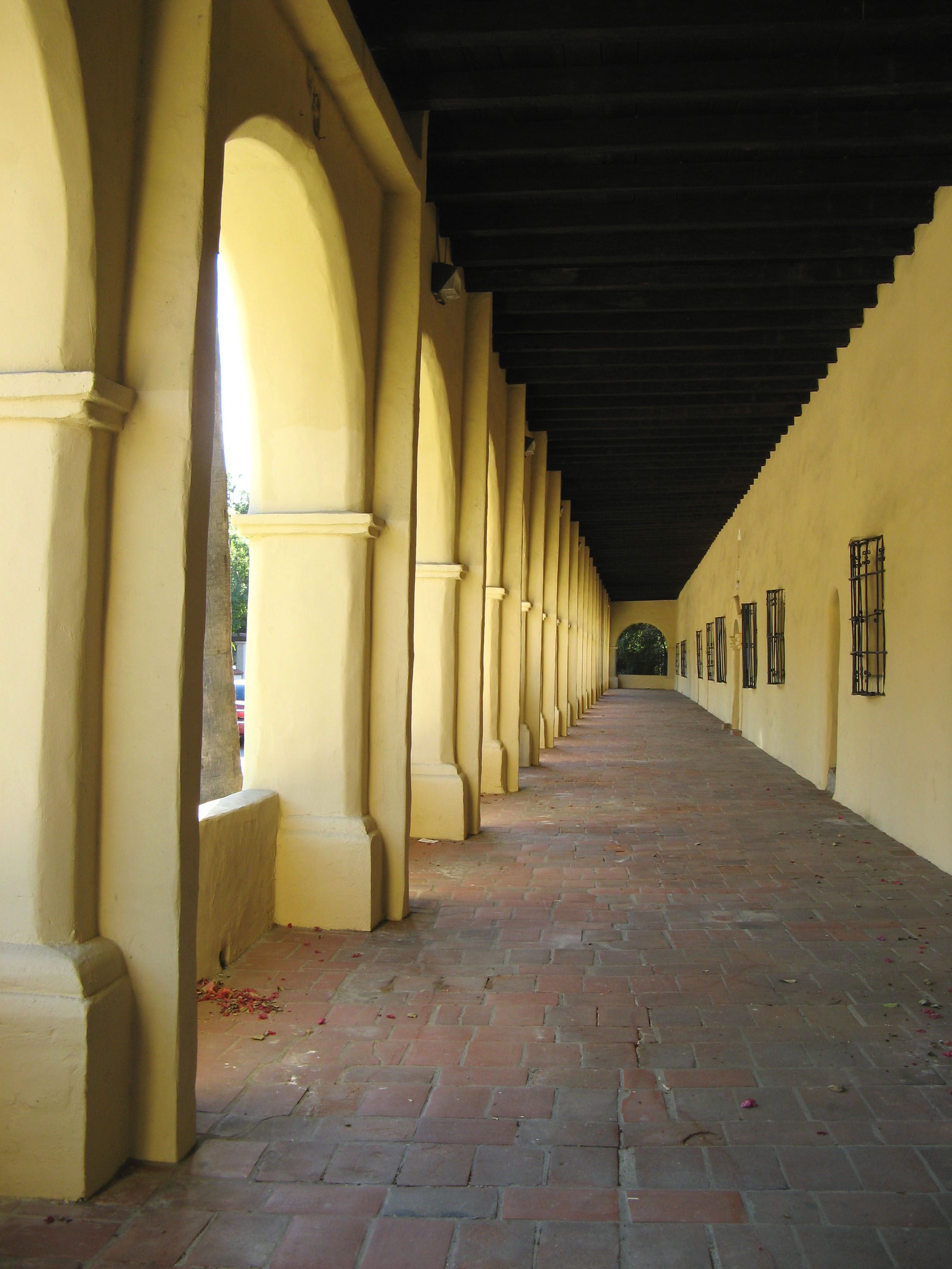Convento Building (Mission San Fernando)