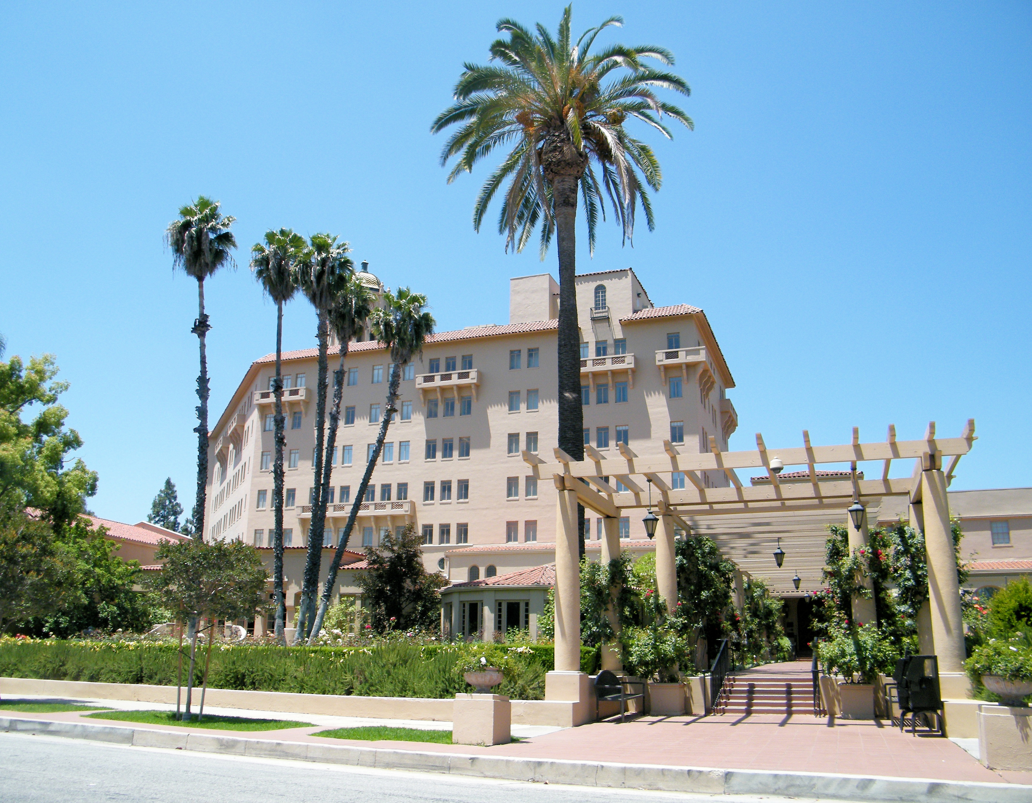 Richard H. Chambers United States Court of Appeals, Pasadena